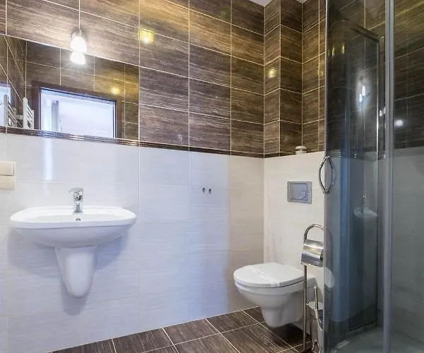 Lima Nocleg ze śniadaniem 3*